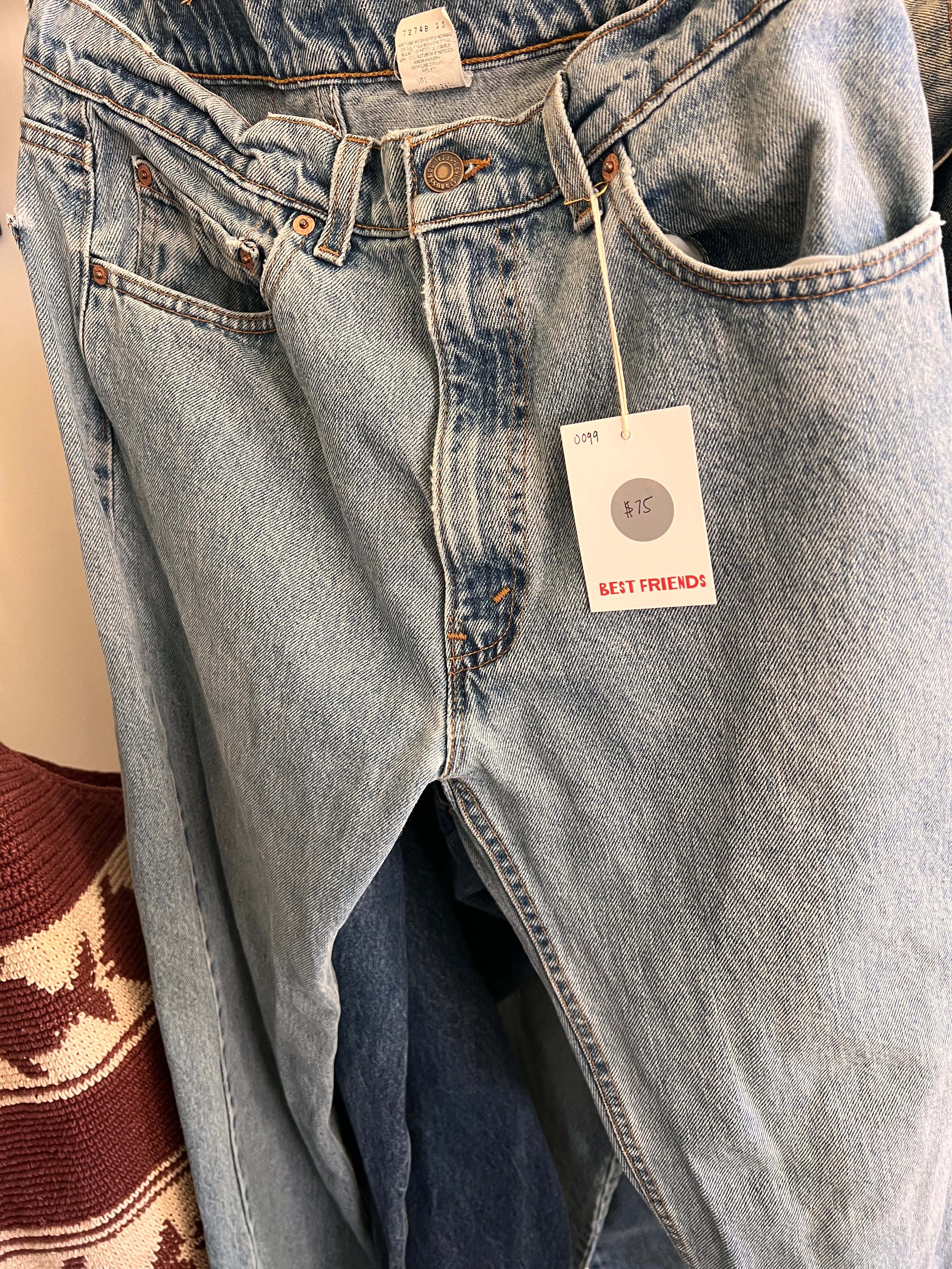 Levis 0099