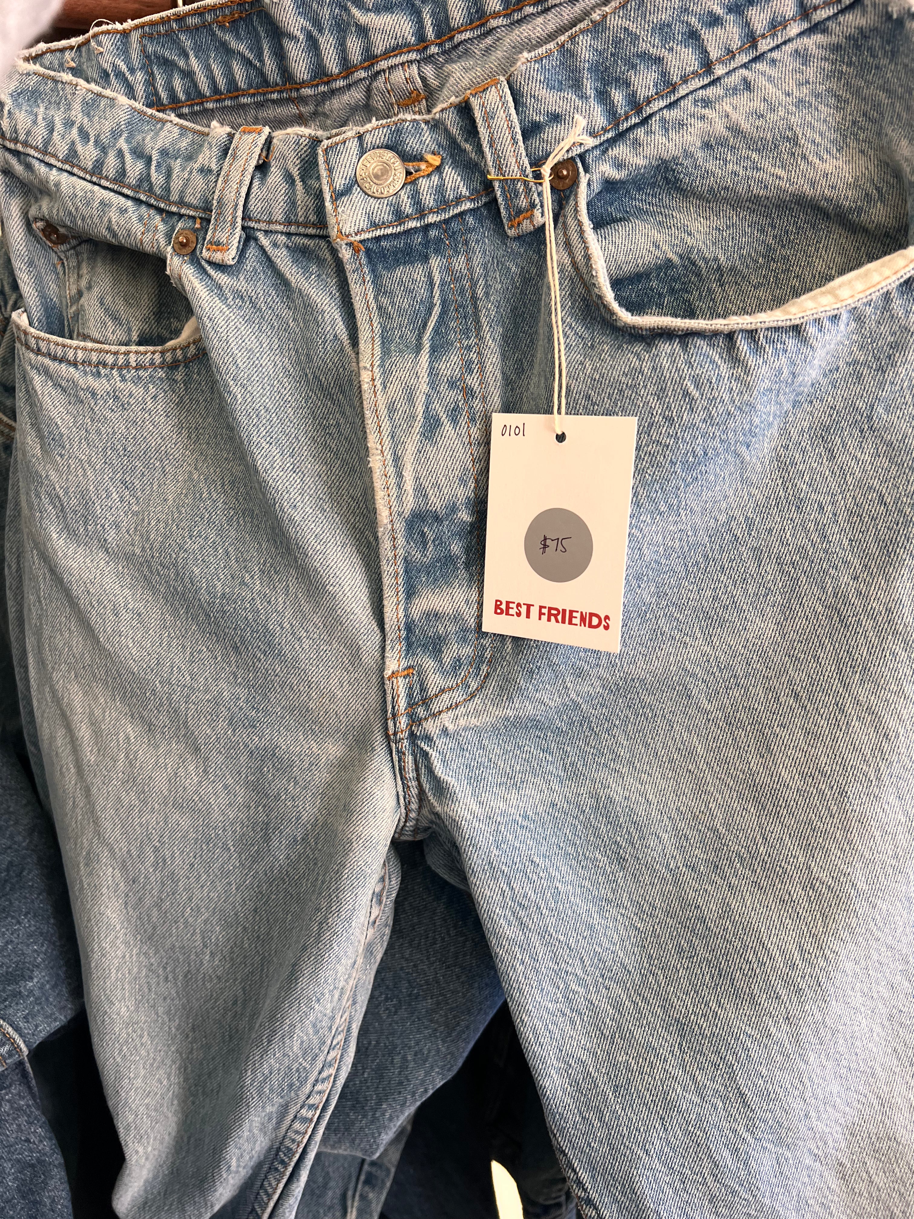 Levis 0101