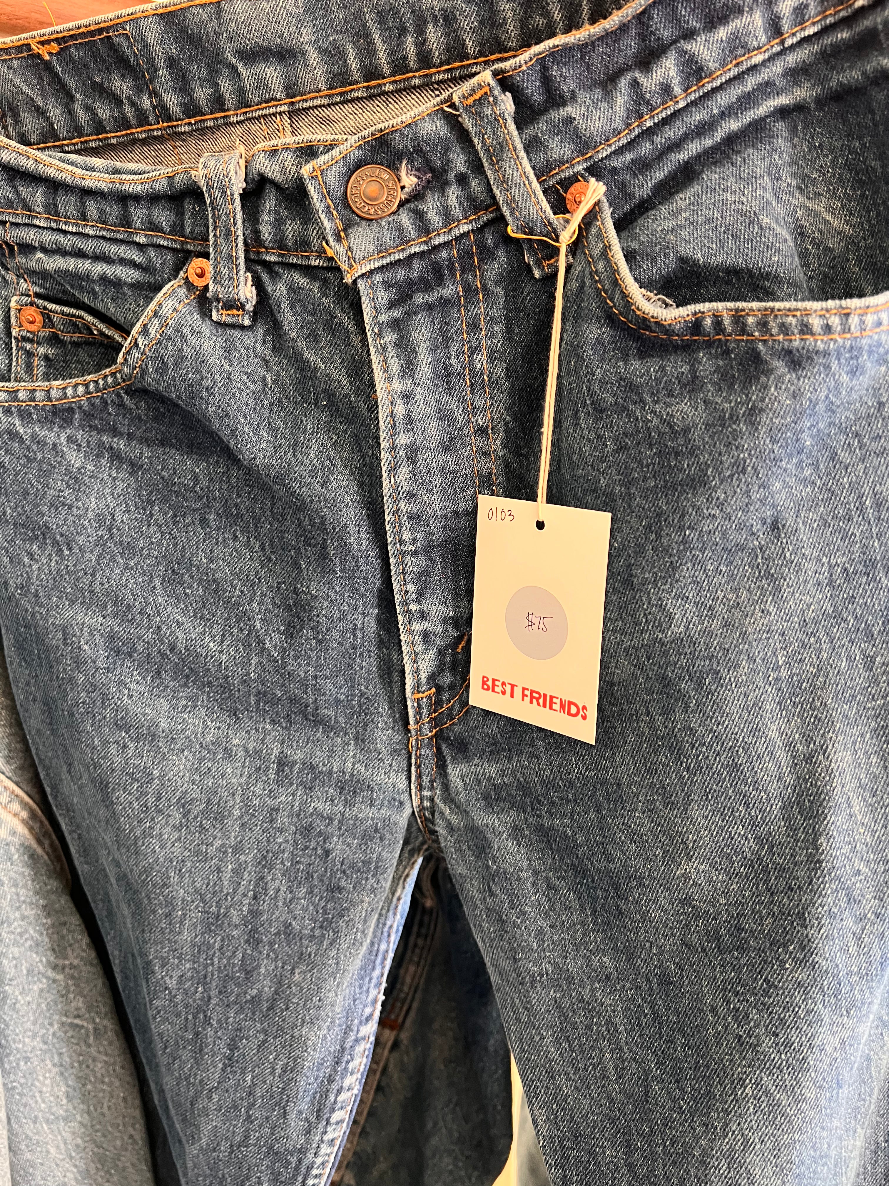 Levis 0103