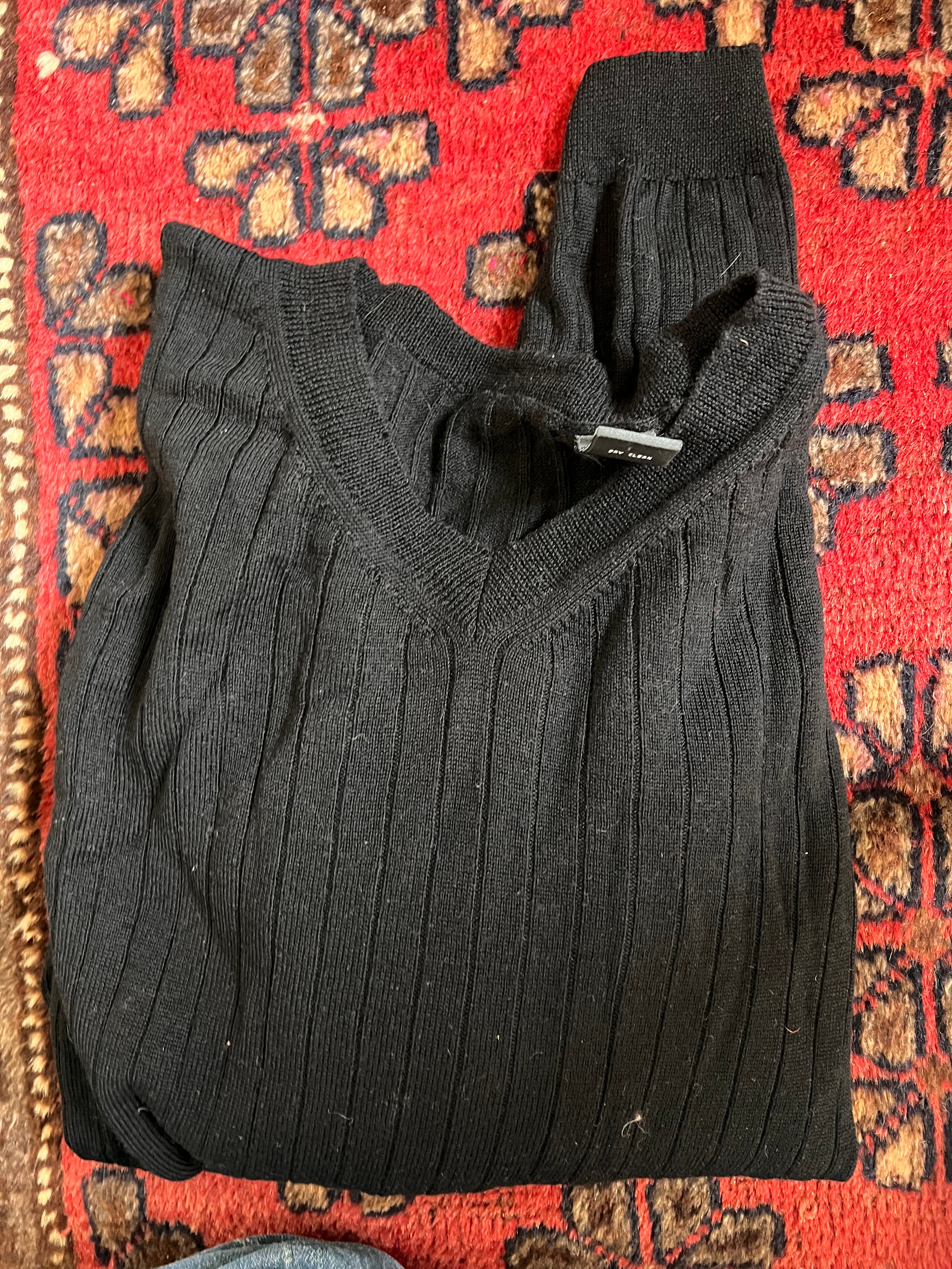 Black Cashmere V Neck